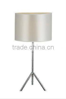 2015 Elegant Contemporary metal shade floor lamp With White Fabric Shade ML4053