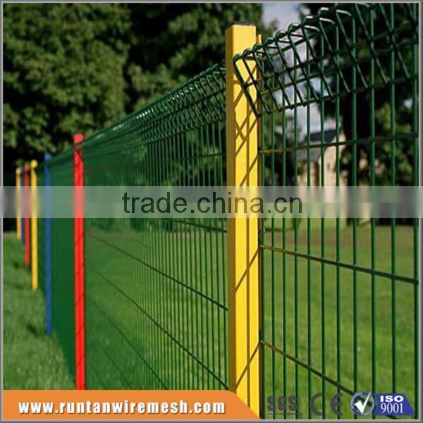 Hot dipped galvanized and pvc coated security curved 3d wire welded fence