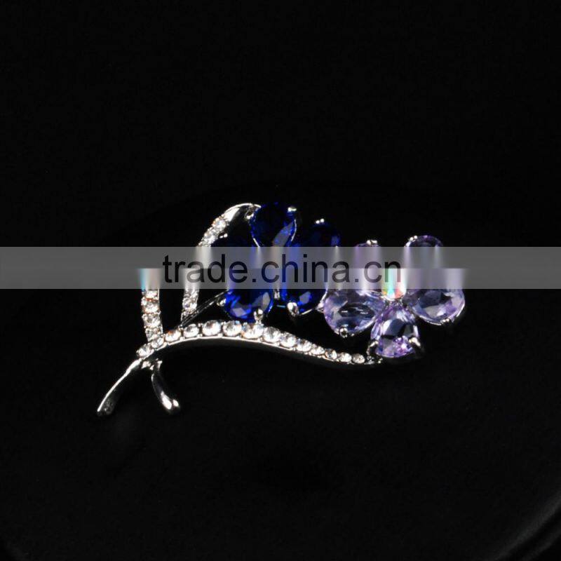 Fashion Jewelry Colorful Crystal Flower Pin Brooch Women Lady Dresses Hijab Scarf Party Promotion Gift Appreal Accessories