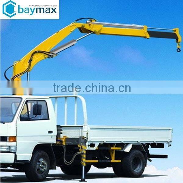 2 tons truck crane with knuckle boom for sale