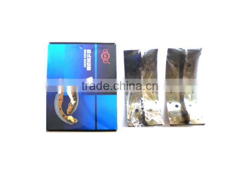 Auto brake shoes QINGLING 700P auto truck brake pad 2box=1set Huamei original brake rubber QINGLING light truck auto spare parts