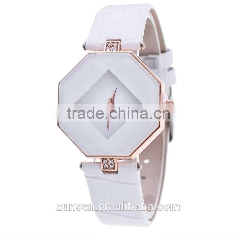 2016 High Quality Fashion Lady's Rhombic Rhinestone Faux Leather Strap Analog Quartz Wrist Watch Gift