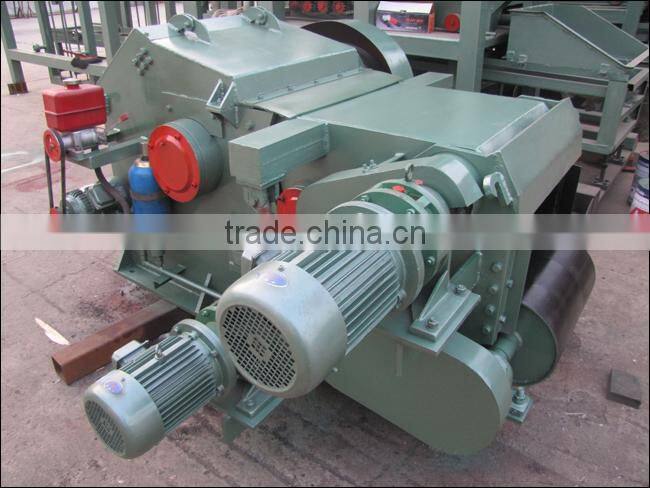 Mobile wood chipper/ wood chips making machine for sale
