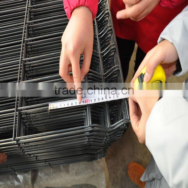 China factory high quality pvc coated welded wire mesh fence/anti-climb fence