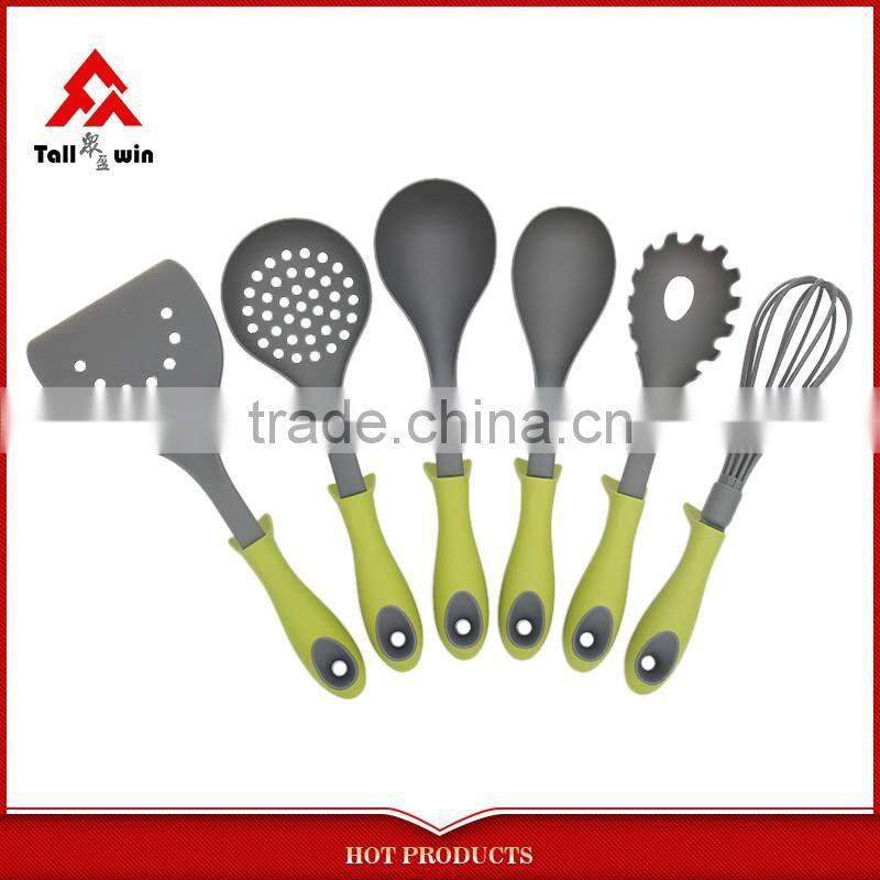 Wholesale high quality 6pcs colorful handle nylon cookware set