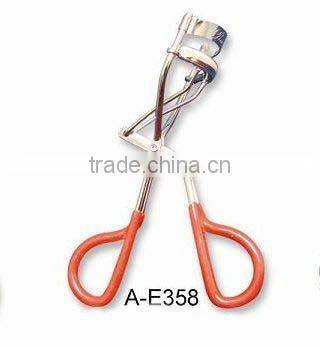 Cosmetic tool eyelash curler