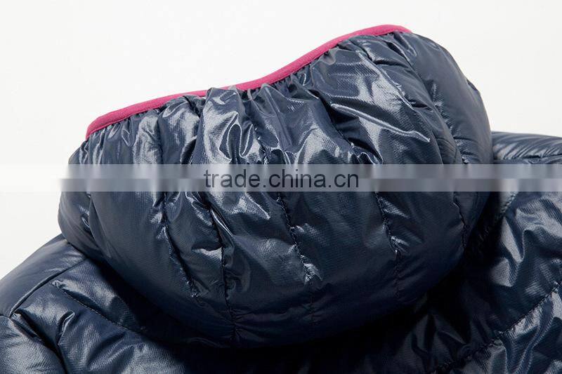 OEM Fashion ultra light nylon down jackets/women slim fit Women Light Down Jacket For Outdoor and Indoor