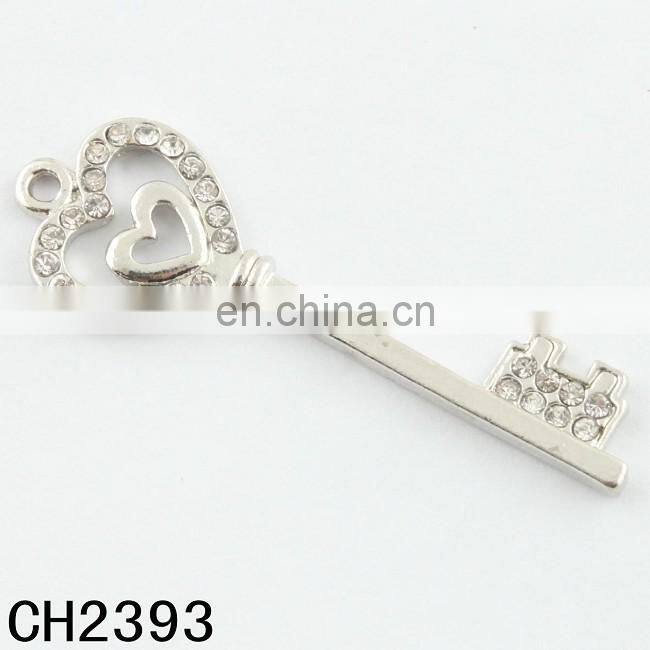 Custom white crystal metal alloy Heart Skeleton key pendant charms for sales