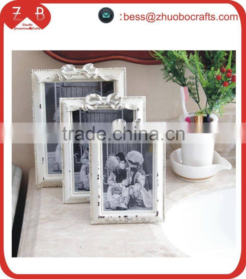 Antique resin baby picture frame design