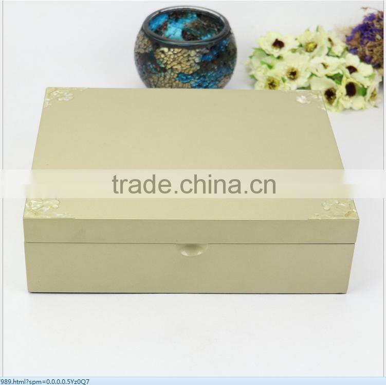 2016 Necklace Glossy Finish Wooden Box