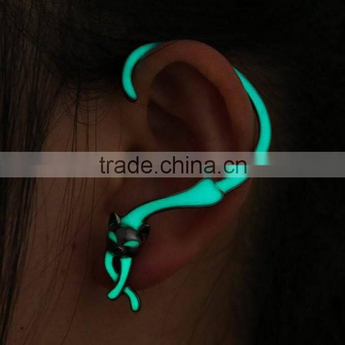 Vogue noctilucent jewelry elegant cat earrings personalized ear cuff wholesale