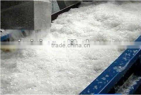 Waste plastic recycling machine