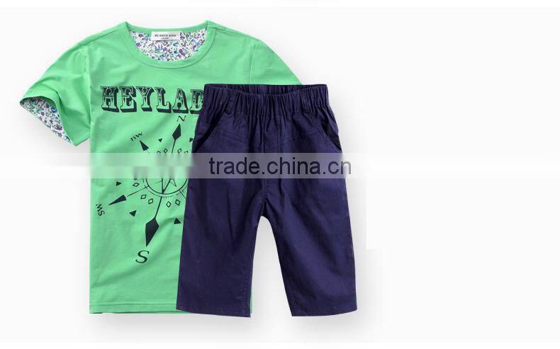 Two-piece children suit with short sleeves
