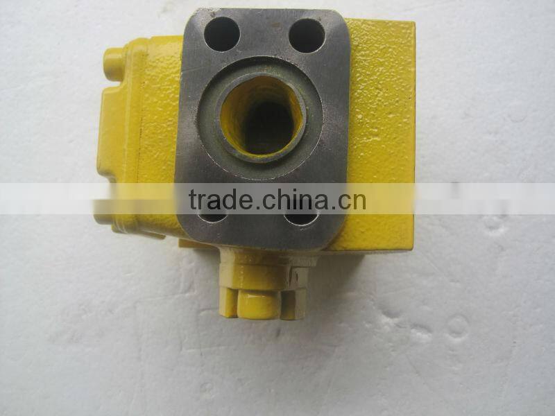 EX200-2 MAIN CONTROL VALVE , USED