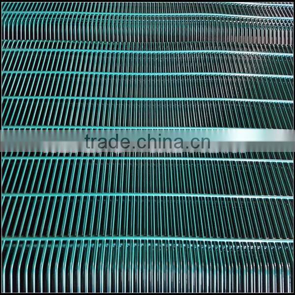 Waterproof high performance system Anti-creep Fence / 358 serried horizontal wires fence China