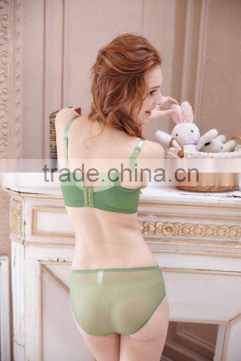 New design fashion women sexy penti and bra set