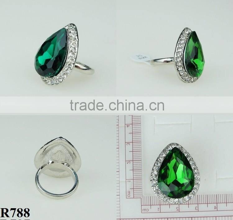 Latest design green crystal plating silver ring R788