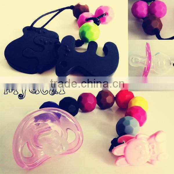 Yellow floating munchkin 'white hot' duck bath toy