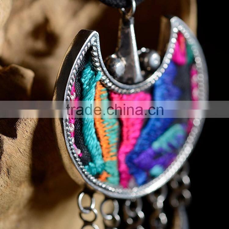 China ethnic pendant necklace miao silver moon shape necklace pendant vintage