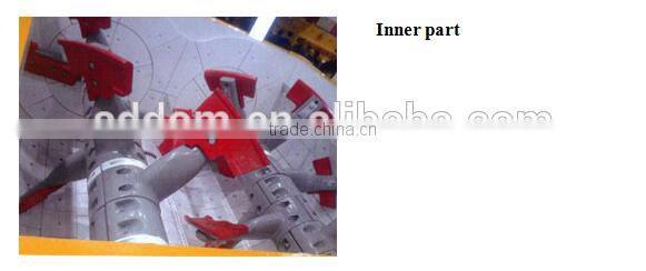 Twin shaft concrete mixer with hydraulic discharging system