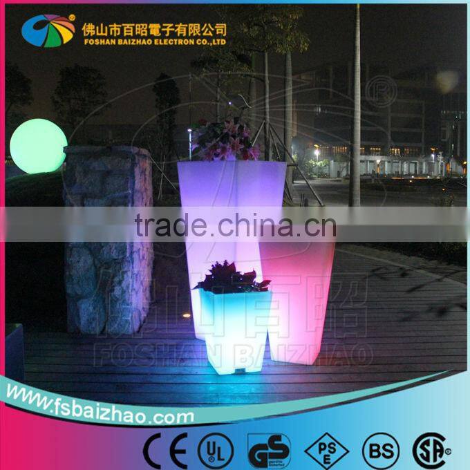 Colors changing Iluminated LED garden outdoor planter Flower Pot Light