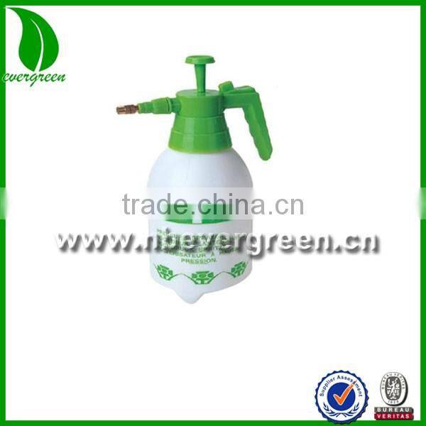 Garden insecticide sprayer 2 liters plastic hand held sprayer