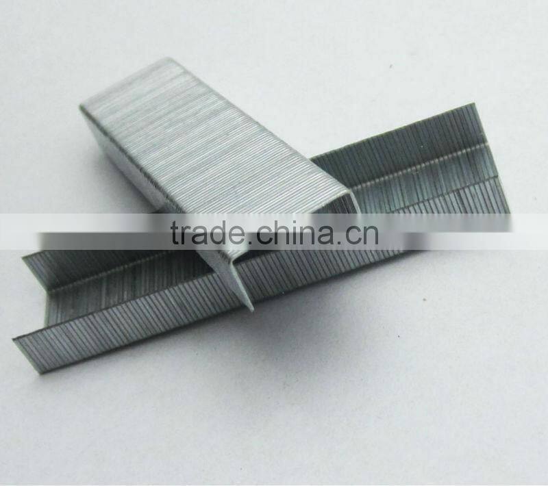 Quality silver color galvanized office standard staple pin 26/6