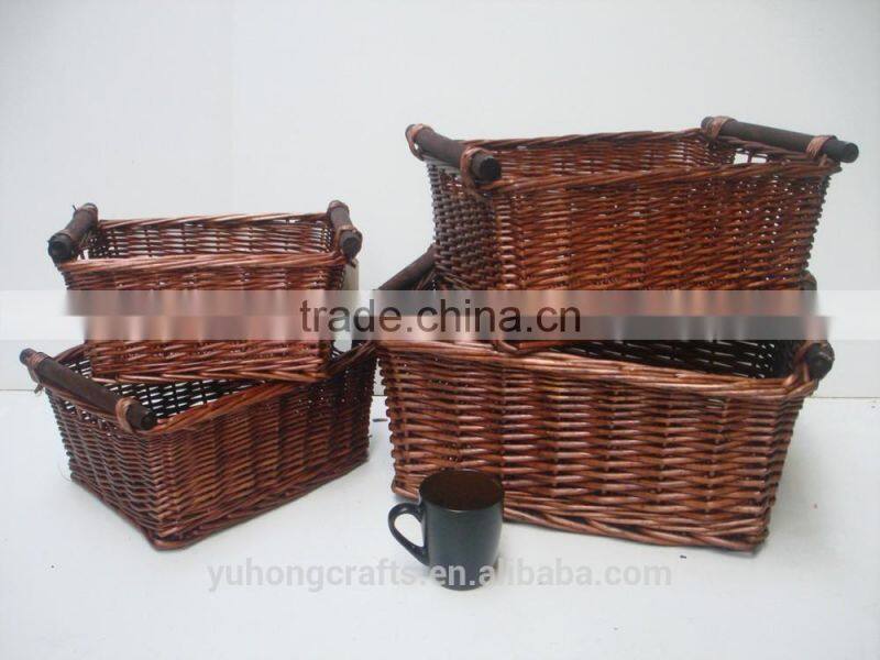 willow picnic basket for 4 person