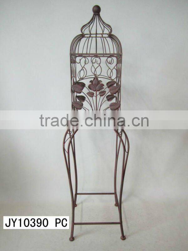 Metal cage planter with lock