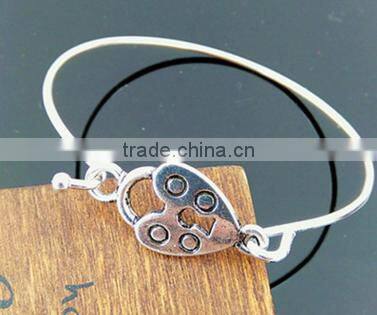 latest design vogue jewellery bangle cheap price adjustable wire bangle with round circle