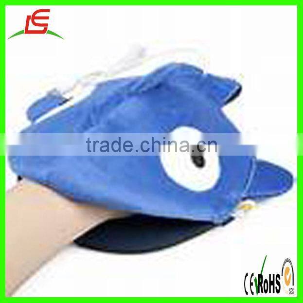 LE C1617 plush warmer mouse pad