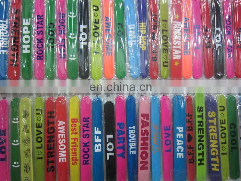 CG-BR334-1 Hot sale halloween silicone rubber slap bracelet