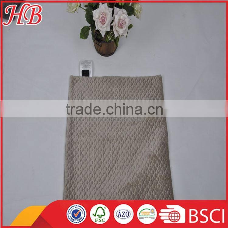 Leave Customized quilted cushion, solid micromink cushion, micromink quilted cushion manufacturer