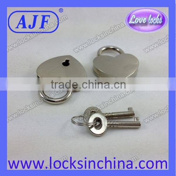 A01-001HW EN73 heart lock very popular valentine's gift or use for crystal pendant