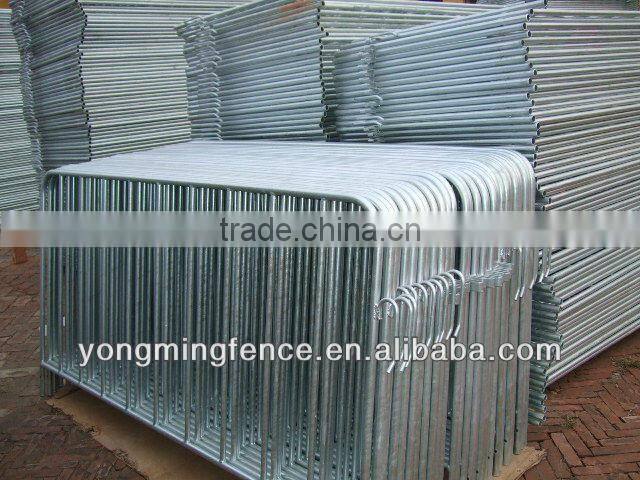 Metal crowd control barrier holder