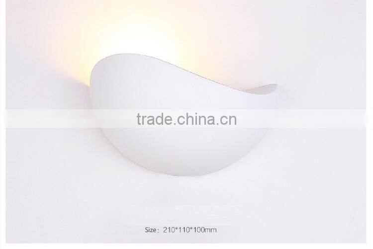 5W Painted White Indoor Wall Light Small 220V Cheap Iron Wall Lamps