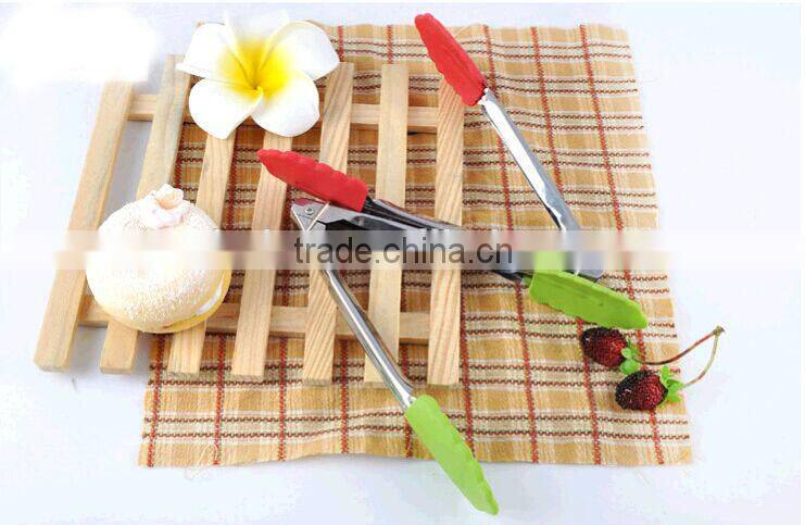 Durable Promotional BBQ Kitchen Gadget Silicone Gripper Tongs green nylon+stainless steel tongs