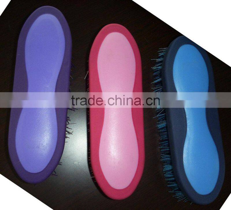 plastic vernished horse brush with PP bristles