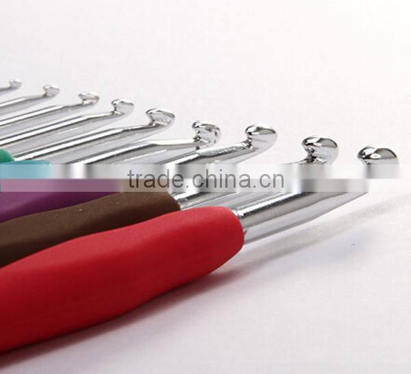 Amazon Hot Sale Aluminum Crochet hook , Soft handle crochet hook set
