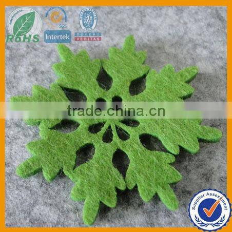 Christmas decorations of felts