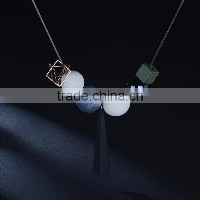 fashion horseshoe strip pendant long necklace square hoop large bead on chain necklace autumn winter long sweater necklace