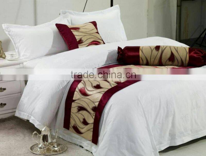 lastest design bed runners and square cushion covers and round body cushions for hotel room decoration