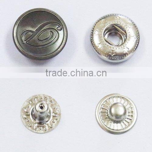 Four part snap buttons