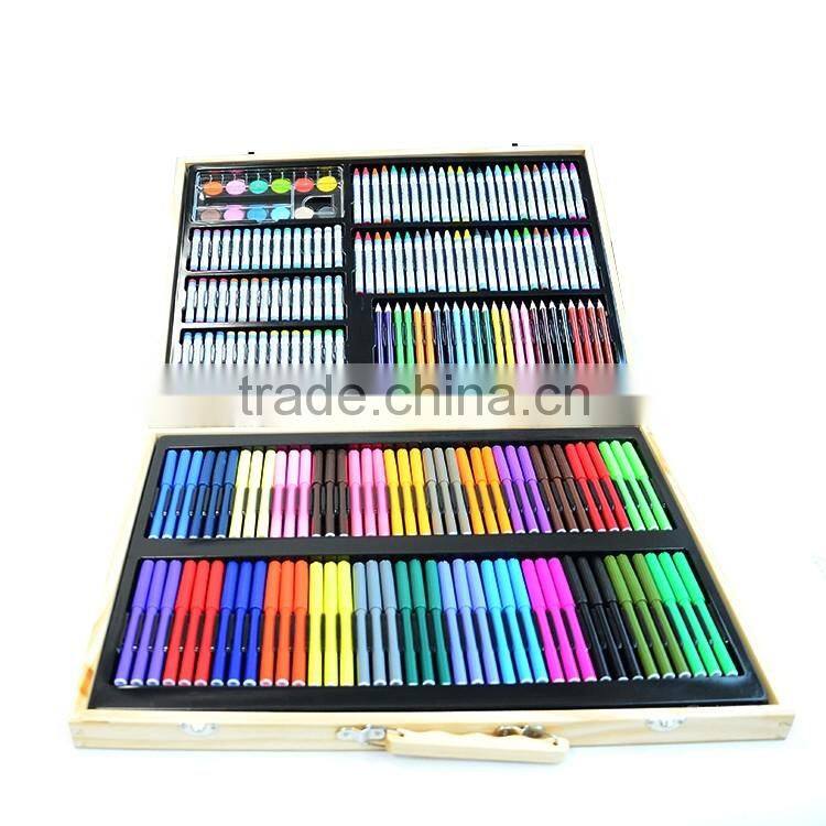 stationery set with wooden case of 214pcs wooden art case