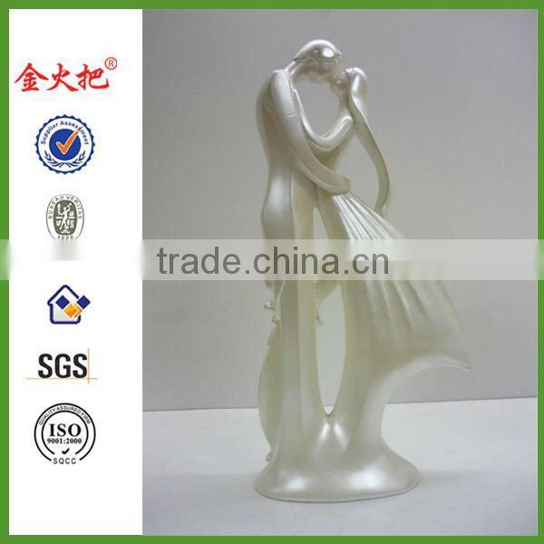 Souvenir wedding anniversary figurine