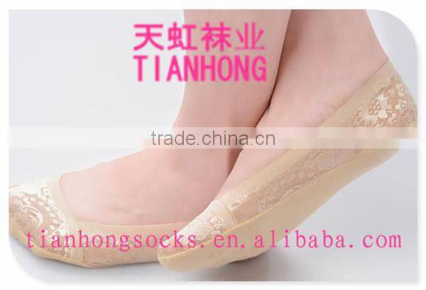 hot sale lady attractive designs wholesale women sexy summer invisible socks with gel heel