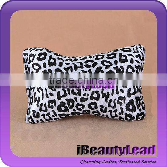 comfortable nail art hand rest pillow for nail beauty hand