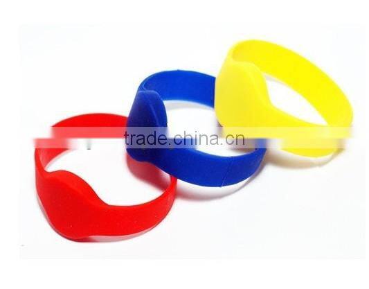 Silicon HF/LF rfid wristband