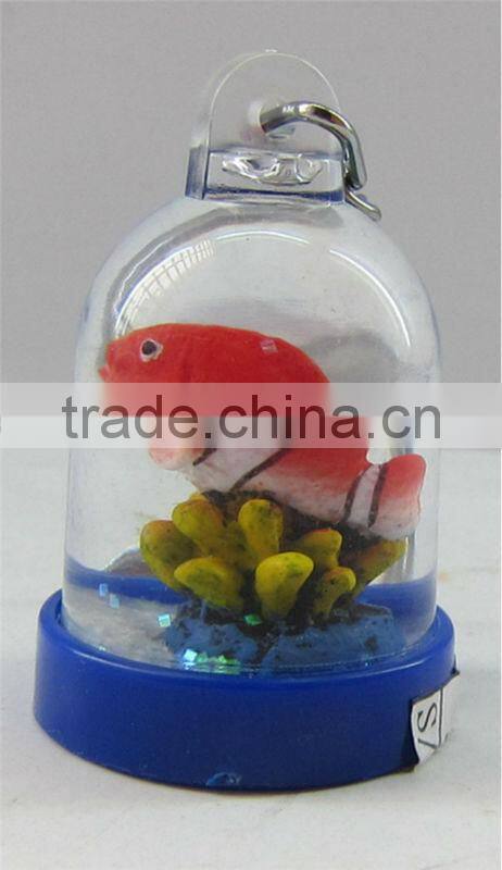 Fish snow globe used as plastic key chain