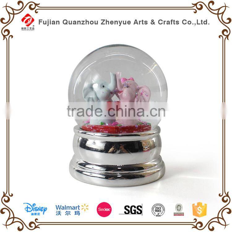 2015 newest elephant plastic snow globe for christmas